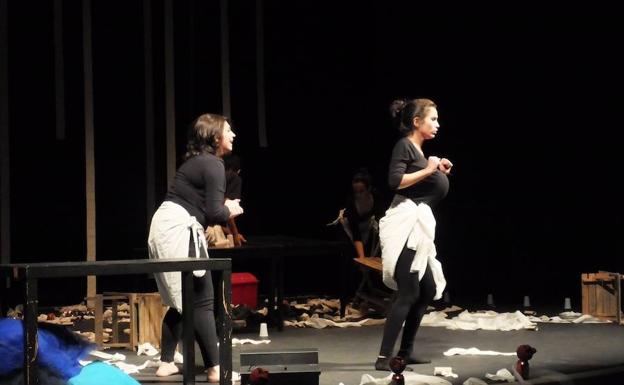 Representación teatral dentro de los ciclos de la Diputación de Segovia.