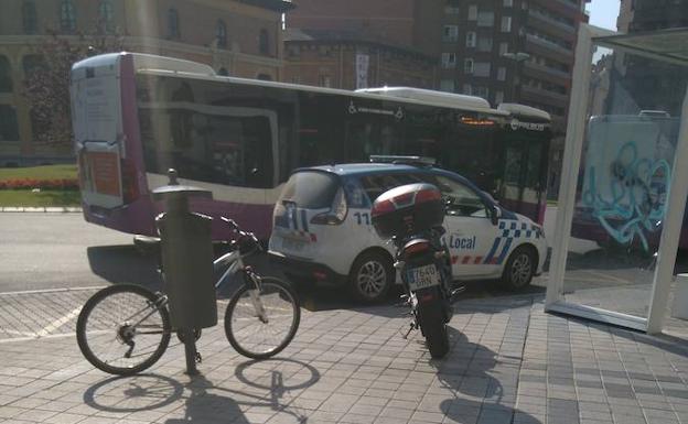 La Policía Local, en el lugar del incidente.