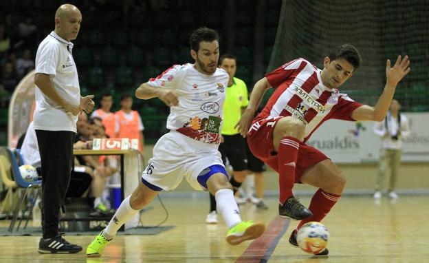 Javi Alonso, en un partido amistoso del Naturpellet.