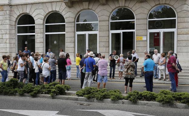 Concentración de jubilados el pasado mes de junio en Palencia. /ANTONIO QUINTERO
