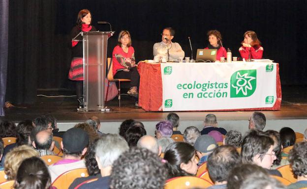 Congreso de Ecologistas en Acción en el Centro Cívico Bailarin Vicente Escudero de Valladolid./HENAR SASTRE