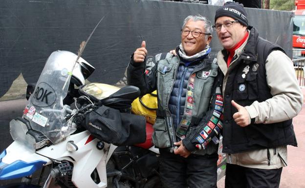 Dos moteros, en la concentración La Leyenda Continúa de 2017. /A. de Torre