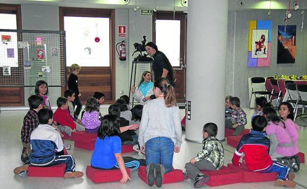 Actividad infantil del programa Multiactividades. /M. Rico
