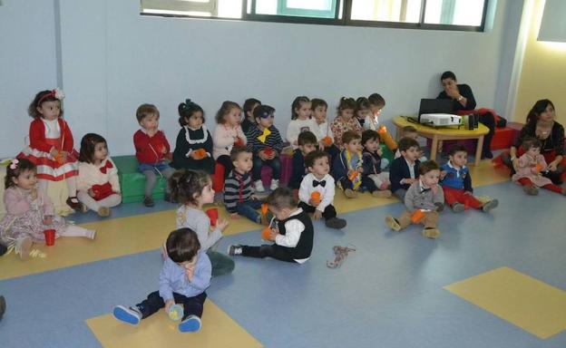 Niños en una de las actividades de la Escuela Infantil de Ciudad Rodrigo./S.G.