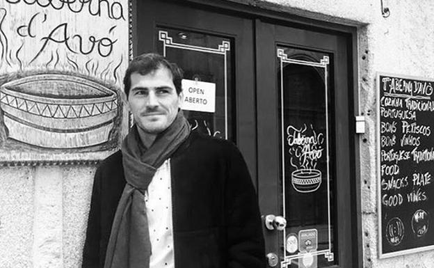 Iker por las calles de Oporto. /Instagram
