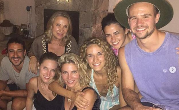 Elsa Pataky con su familia al completo. /Instagram