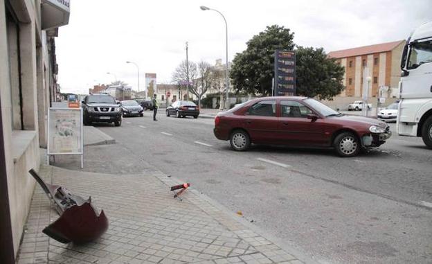 Accidente en la travesía de la nacional 122 a su paso por Peñafiel. /A. O.