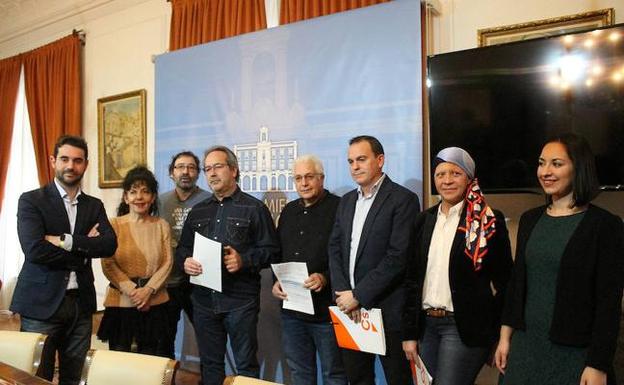 Ayuntamiento de Zamora anuncia novedades sobre los Presupuestos para 2018. Intervienen el alcalde de Zamora, Francisco Guarido; el primer teniente de alcalde, Antidio Fagúndez; el concejal de Hacienda, Miguel Ángel Viñas; el portavoz de Ciudadanos, Francisco Requejo, y la concejala no adscrita, Cruz Lucas. /ICAL