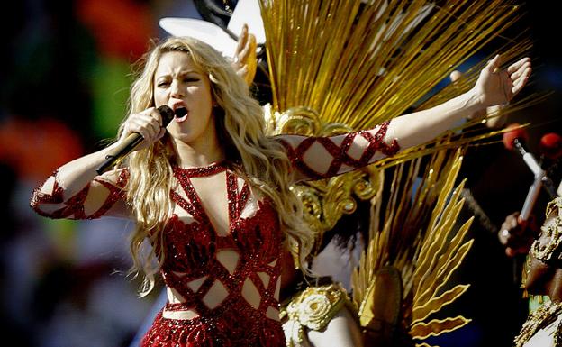 Shakira en uno de sus conciertos. /AFP