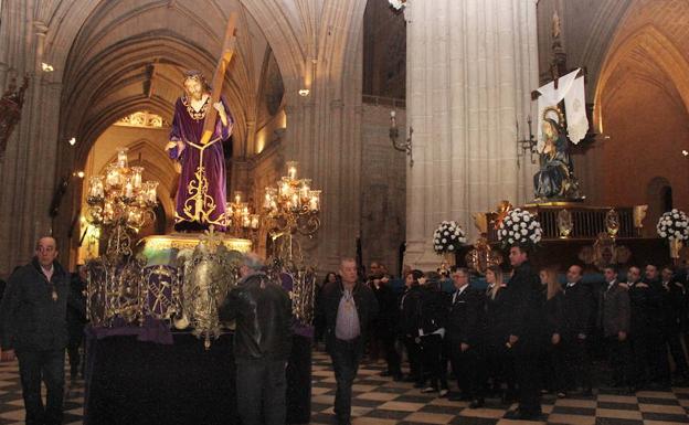 Viacrucis de anuncio de la Cuaresma celebrado el año pasado./Marta Moras