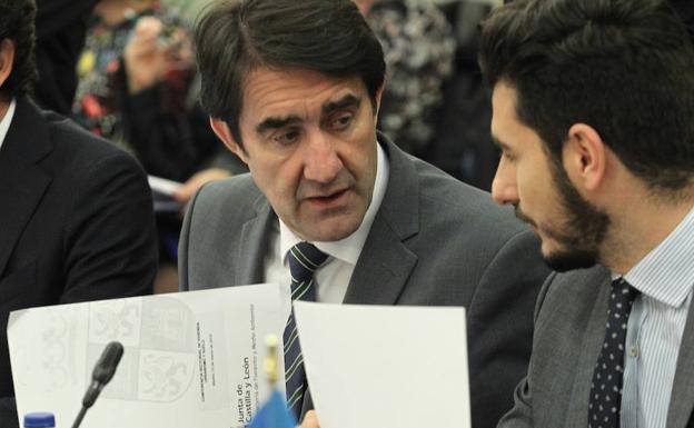 El Consejero de Fomento y Medio Ambiente, Juan Carlos Suárez Quiñones asiste a la Conferencia Sectorial de Vivienda, Urbanismo y Suelo./Juan Lázaro/ICAL