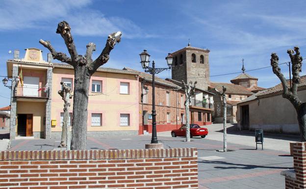 Plaza de Codorniz y, al fondo, el Ayuntamiento. /El Norte