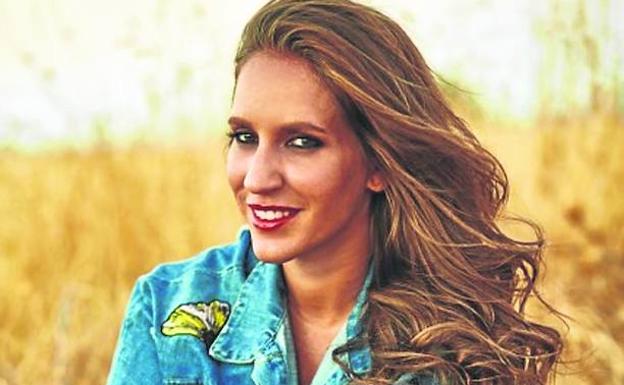 La artista María Toledo. /El Norte