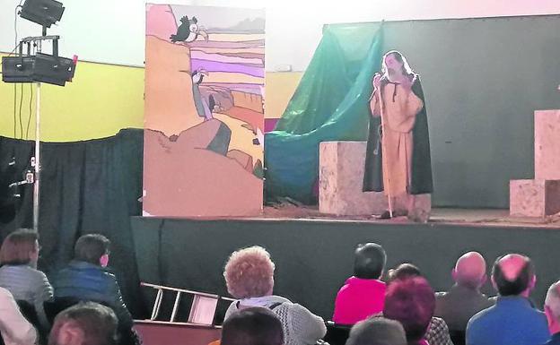Representación teatral en Fuenterrebollo. /El Norte