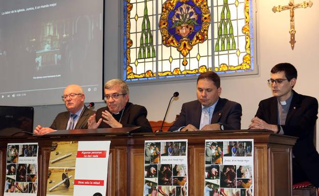 José María Conde, Luis Argüello, Guenter boelhoff y Luis Miguel Rojo, durante la presentación de la campaña de la renta. /Henar Sastre