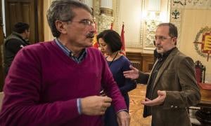 Los concejales Manuel Sánchez y Manuel Saravia/