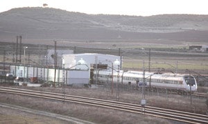 Tren descarrilado en el intercambiador de Valdestillas / Fernando Blanco./