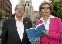 Marcelino García Velasco y Carmen Casado. / A. QUINTERO/