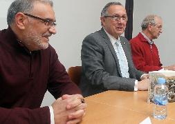 Presentación del libro. / A. de Torre/