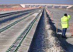 Obras en el tramo de alta velocidad Olmedo-Zamora a la altura de Medina del Campo./ F. Jiménez/