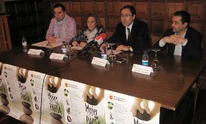 Presentación de los talleres para mujeres. / El Norte/