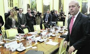 El ministro José Ignacio Wert, momentos antes de presidir la Conferencia de Política Universitaria. / Efe/