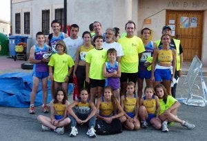 El Blume de atletismo, una vez finalizada la prueba. ::
EL NORTE/