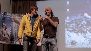 Pau Escalé (izquierda), durante un momento de la charla que ofreció en el Palacio Mansilla. ::
EL NORTE/