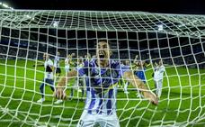 Mata celebra el gol que suponía la certificación del ascenso del Pucela/G. Villamil