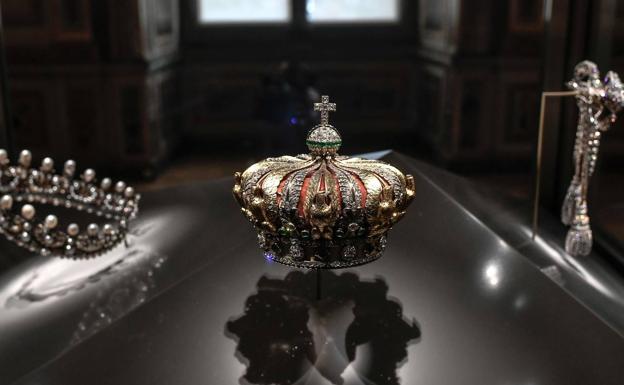 sucesor pausa imagina La joyas de la corona de Francia relucen en el Louvre | El Norte de Castilla