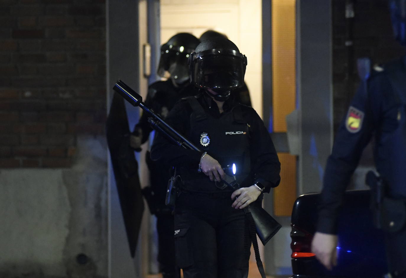 Fotos Un Guardia Civil Retirado Se Atrinchera En Su Vivienda De